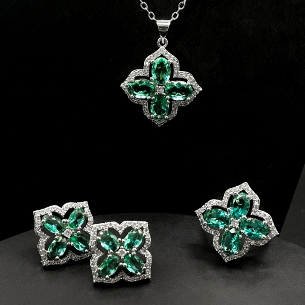 Green Jewelry Set